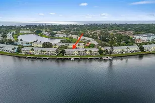 105 Pompano Dr SE, Saint Petersburg, FL 33705 - Photo 3