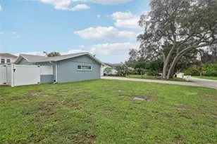 1004 Peninsula Ave, Tarpon Springs, FL 34689 - Photo 47