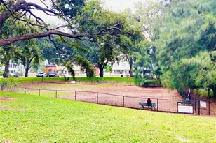 602 Lynchburg Dr, Brandon, FL 33511 - Photo 17