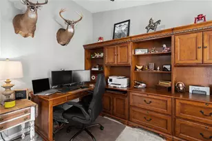 1552 Avondale Ridge Dr, Plant City, FL 33567 - Photo 15