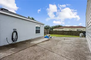 1552 Avondale Ridge Dr, Plant City, FL 33567 - Photo 55