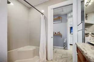 2035 28th St S, Saint Petersburg, FL 33712 - Photo 31