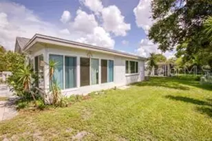 12111 Meadowbrook Ln, Hudson, FL 34667 - Photo 17