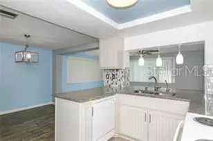 12111 Meadowbrook Ln, Hudson, FL 34667 - Photo 9