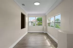 1739 19th Ave S, Saint Petersburg, FL 33712 - Photo 7