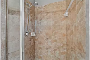 609 Tanana Fall Dr, Ruskin, FL 33570 - Photo 83