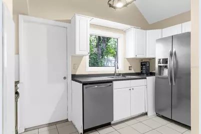 12414 Touchton Drive #101, Tampa, FL 33617 - Photo 9