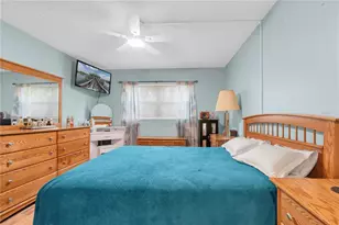 11485 Oakhurst Rd, Largo, FL 33774 - Photo 15