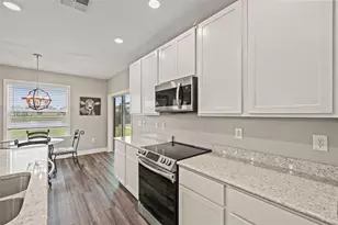 8235 Abby Brooks Cir, Wesley Chapel, FL 33545 - Photo 19