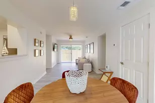 2006 E Hanna Ave, Tampa, FL 33610 - Photo 23