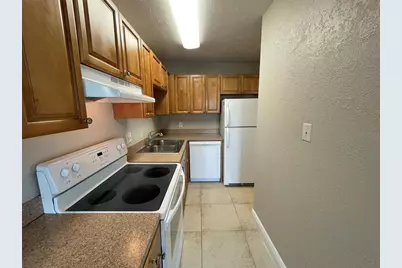 13686 Orange Sunset Dr #201, Tampa, FL 33618 - Photo 13