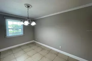 13686 Orange Sunset Dr, Tampa, FL 33618 - Photo 11