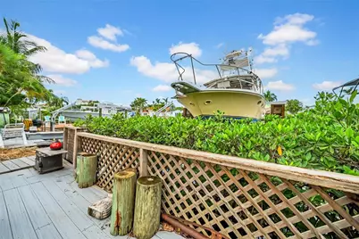 17714 Long Point Drive, Redington Shores, FL 33708 - Photo 25
