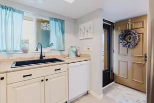 90 S Highland Ave, Tarpon Springs, FL 34689 - Photo 5