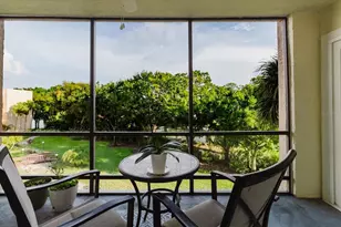 90 S Highland Ave, Tarpon Springs, FL 34689 - Photo 15