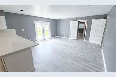 5551 Fairway Drive, Ridge Manor, FL 33523 - Photo 21