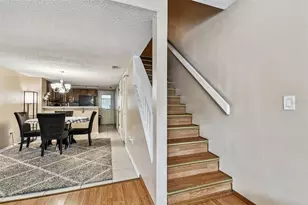 2124 Fletchers Point Cir, Tampa, FL 33613 - Photo 25