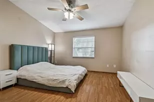 2124 Fletchers Point Cir, Tampa, FL 33613 - Photo 27