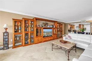 5200 Brittany Dr S, Saint Petersburg, FL 33715 - Photo 17