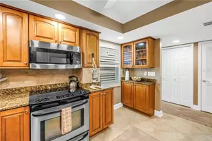 5200 Brittany Dr S, Saint Petersburg, FL 33715 - Photo 25