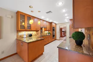 9807 Compass Point Way, Tampa, FL 33615 - Photo 23
