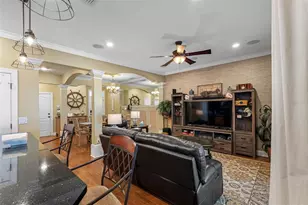 10685 Whittington Ct, Largo, FL 33773 - Photo 9