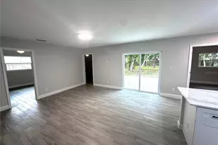 4607 W Ballast Point Blvd, Tampa, FL 33611 - Photo 13