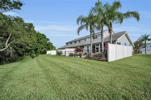271 Hemingway Dr, Oldsmar, FL 34677 - Photo 25