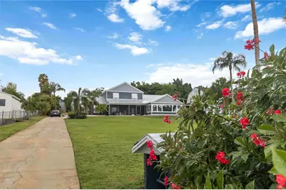 711 N Indian River Drive, Cocoa, FL 32922 - Photo 1