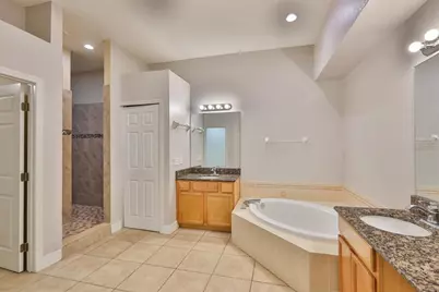 517 Villa Treviso Court, Apollo Beach, FL 33572 - Photo 33