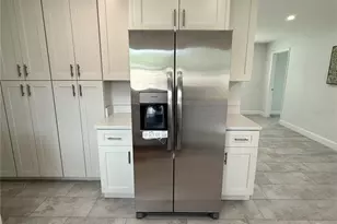 5431 82nd Ave N, Pinellas Park, FL 33781 - Photo 5