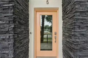 4810 W McElroy Ave, Tampa, FL 33611 - Photo 5