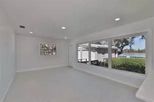 14028 Blackjack Rd, Dover, FL 33527 - Photo 9