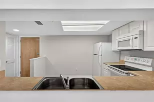 2595 Countryside Blvd, Clearwater, FL 33761 - Photo 13