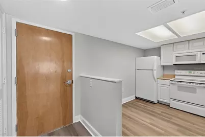 2595 Countryside Boulevard #8106, Clearwater, FL 33761 - Photo 9