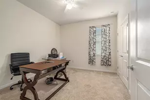 8040 Wheat Stone Dr, Zephyrhills, FL 33540 - Photo 15