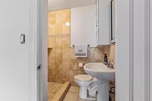 801 22nd St N, Saint Petersburg, FL 33713 - Photo 21