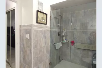 16221 Rambling Vine Drive W, Tampa, FL 33624 - Photo 15