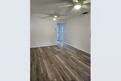 412 Bonnie Drive, Plant City, FL 33563 - Photo 7
