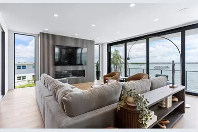 445 129th Avenue E, Madeira Beach, FL 33708 - Photo 7