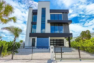 445 129th Ave E, Madeira Beach, FL 33708 - Photo 3