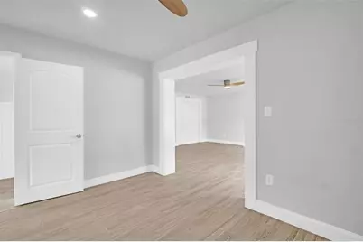 713 Pine Street, Tarpon Springs, FL 34689 - Photo 27