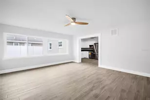 713 Pine St, Tarpon Springs, FL 34689 - Photo 13