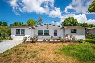1010 Gulf Rd, Tarpon Springs, FL 34689 - Photo 1