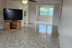 1010 Gulf Rd, Tarpon Springs, FL 34689 - Photo 3