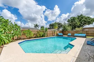 1832 Seton Dr, Clearwater, FL 33763 - Photo 33