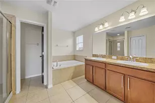 1806 Oak Pond St, Ruskin, FL 33570 - Photo 27