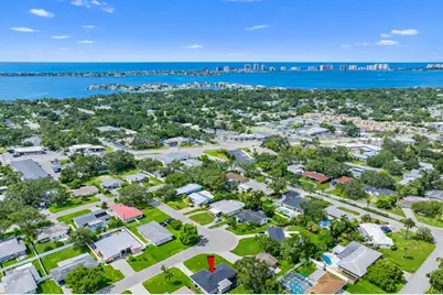 237 Mineola Drive E, Belleair Bluffs, FL 33770 - Photo 37