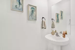 1726 Lanier Rd, Zephyrhills, FL 33541 - Photo 9