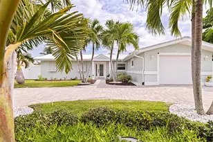 285 3rd St W, Tierra Verde, FL 33715 - Photo 39